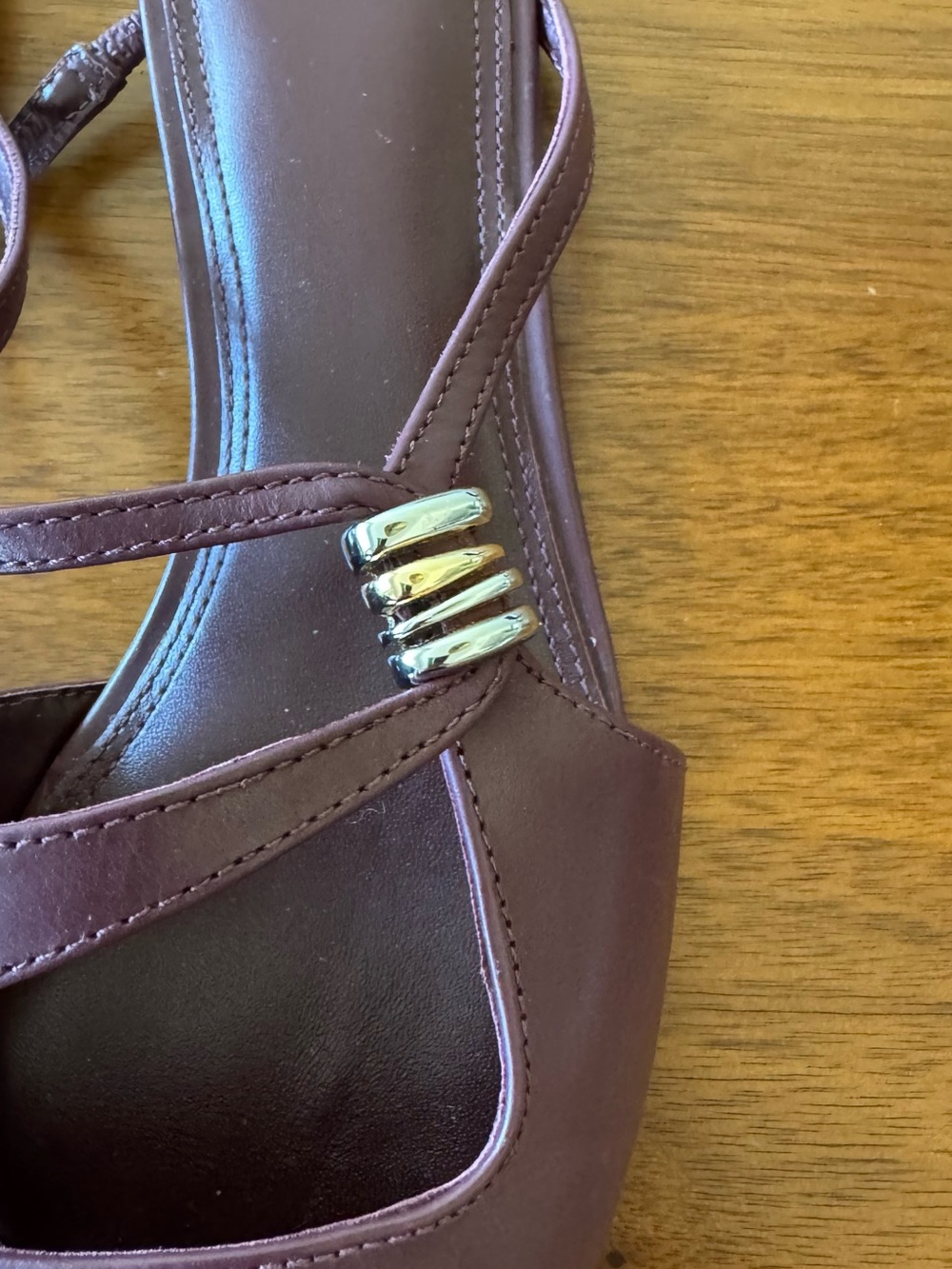 Vince Gilia Deep Cherry Burgundy Leather Strappy Pointed Toe Flat Mules size 7.5 - Picture 5 of 10